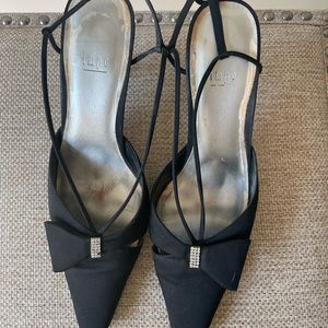 Black heels size 9